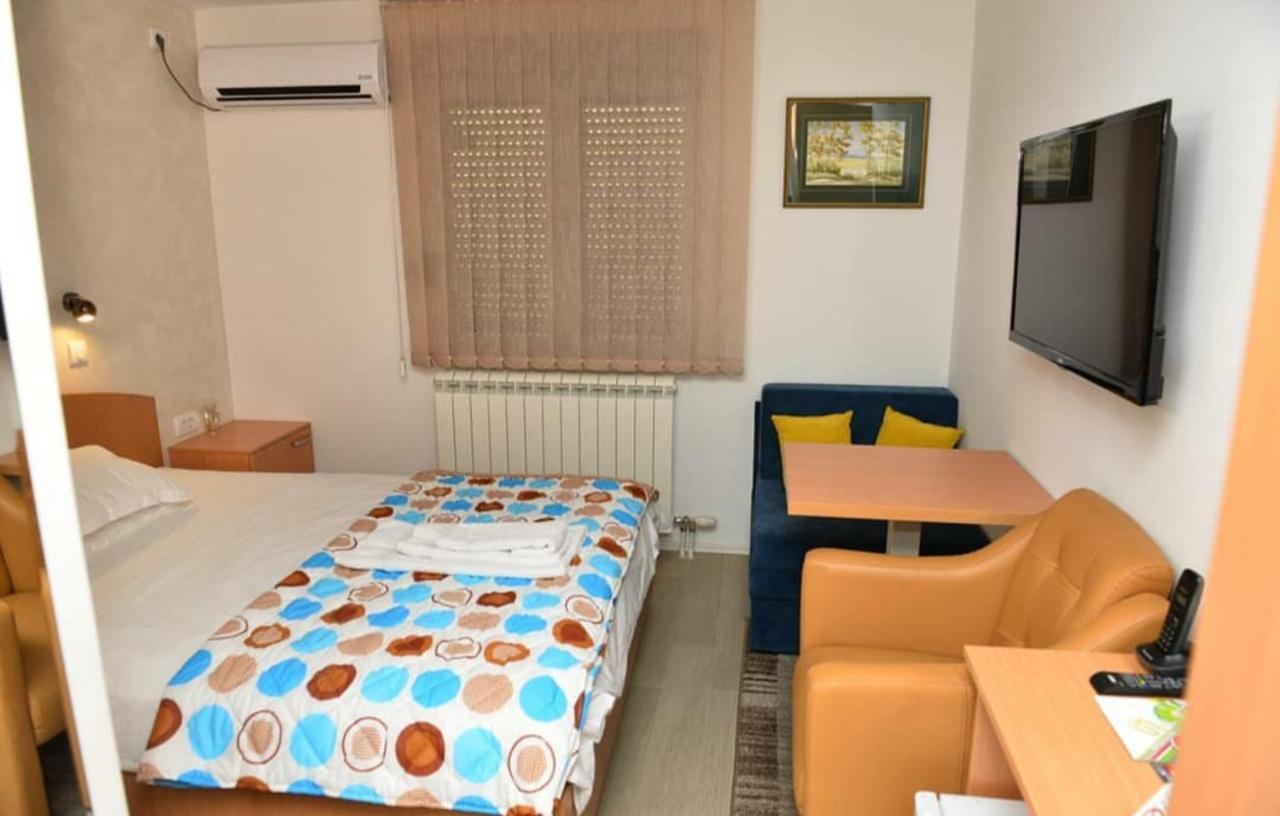 Hotel Sunce Kraljevo Ngoại thất bức ảnh